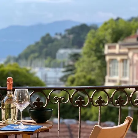 La Casa Sul Porto Apartment Laveno-Mombello Exterior photo